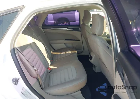 2019 Ford Fusion Hybrid Se z USA, uszkodzony, nr VIN 3FA6P0LU0KR207467